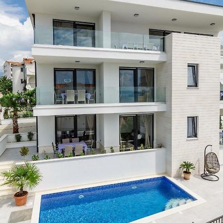 Apartments Villa Dalmatia Trogir Exterior photo
